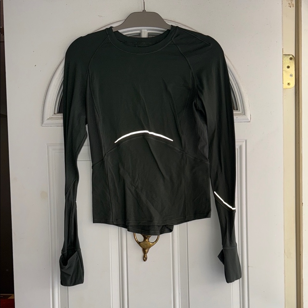 lululemon athletica Long Sleeve Tee - Black